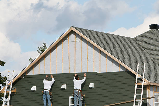 Professional Siding Replacement technician working in Jobstown, NJ